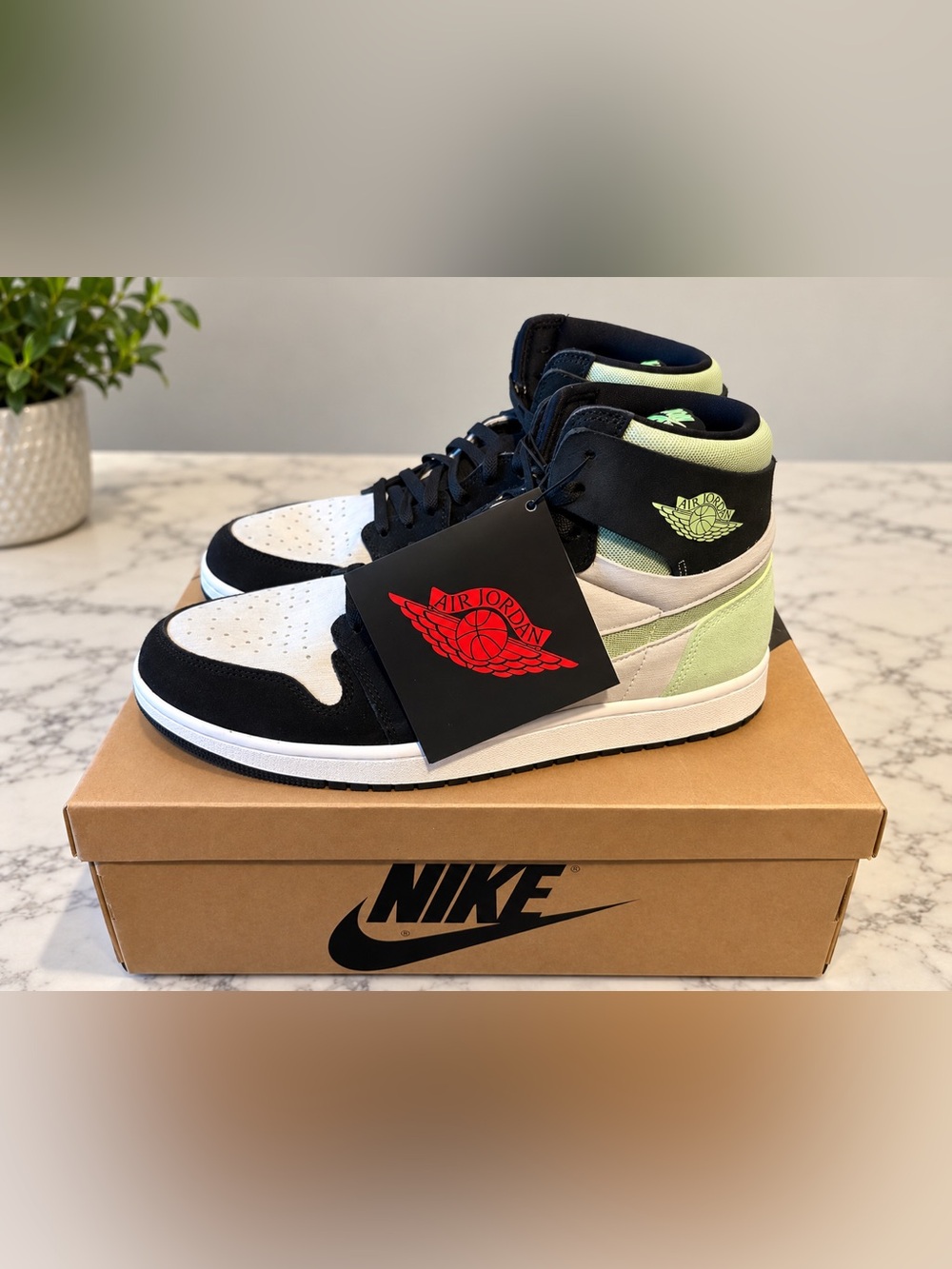 Size 11.5 Nike Jordan 1 High Zoom Air CMFT White Daybreak Tropical Green
